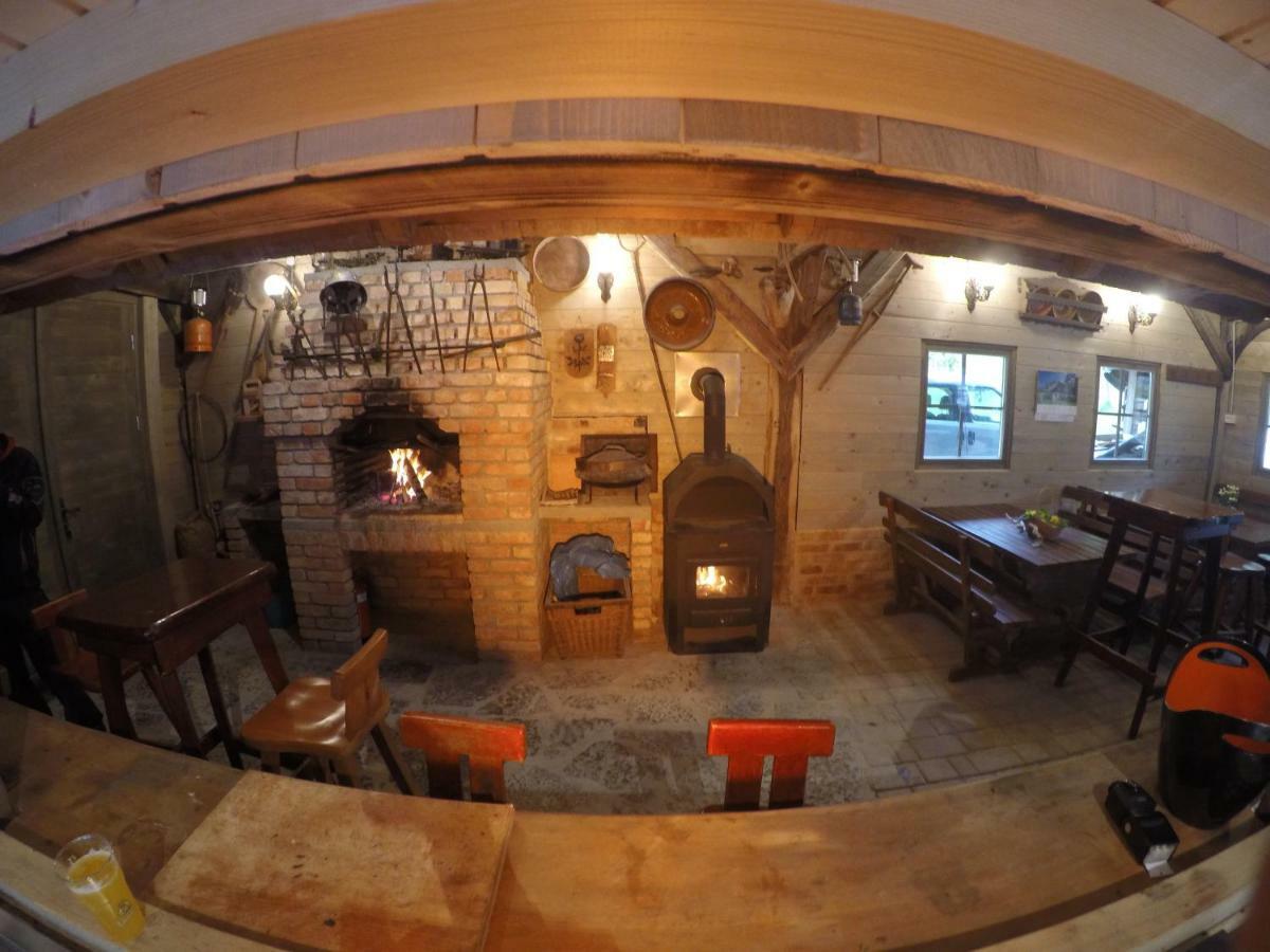 Estate Marjetin Dom Hotel Idrija Kültér fotó